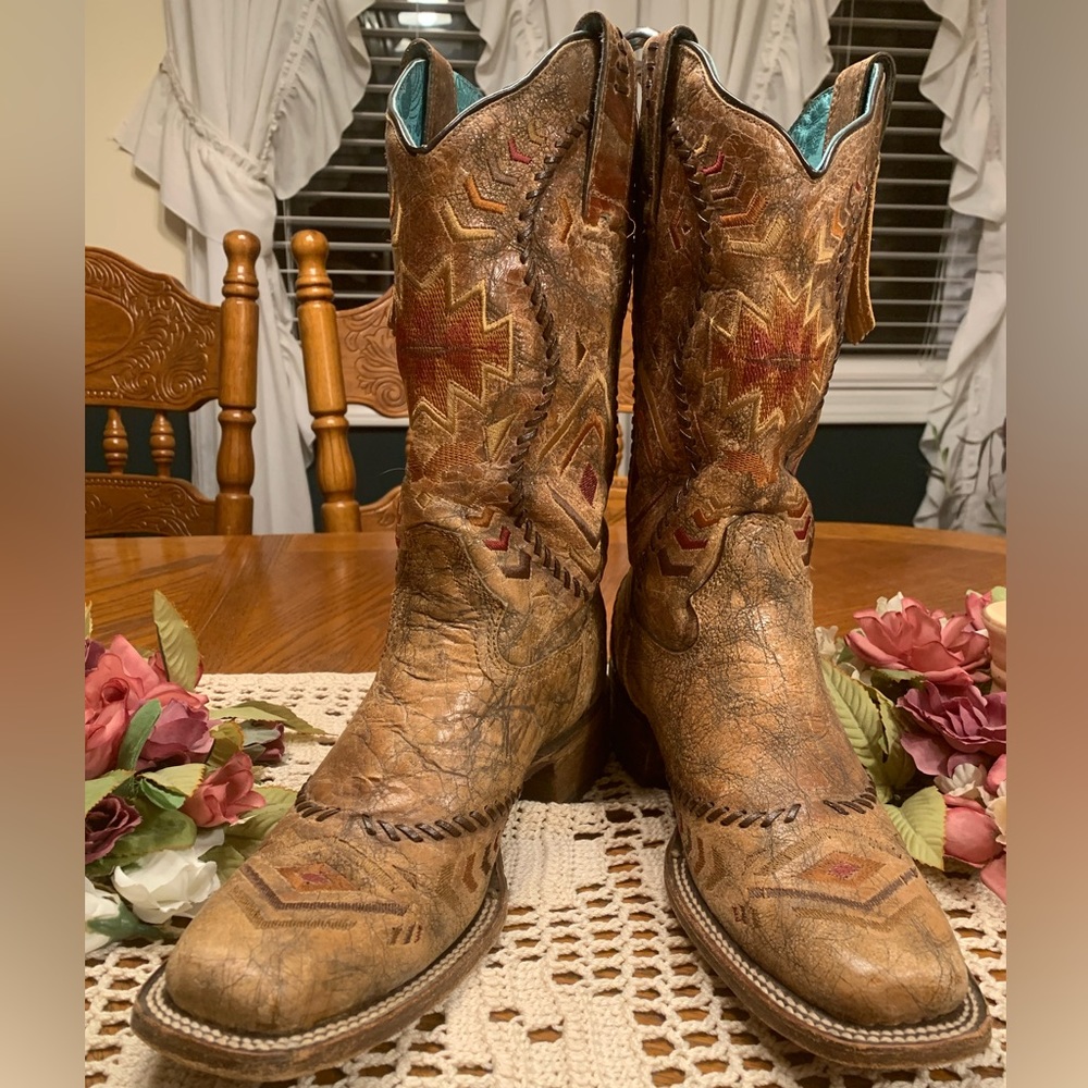 Corral C2915 Size 8M